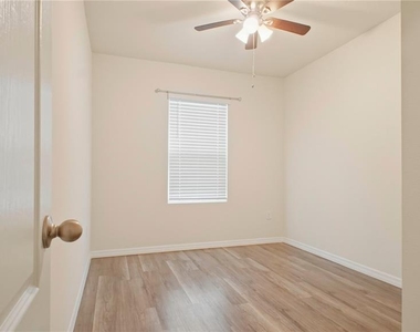 1311 Tallowwood Lane - Photo Thumbnail 30