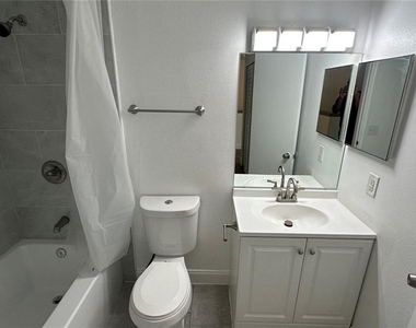 2437 Hassonite Street - Photo Thumbnail 13