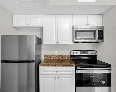 5132 Conroy Road - Photo Thumbnail 1