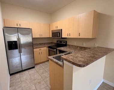 305 Port Pleasant Drive - Photo Thumbnail 6