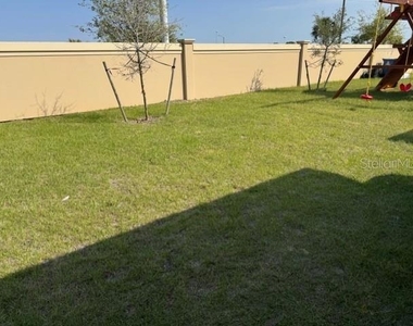 3649 Yarian Drive - Photo Thumbnail 5