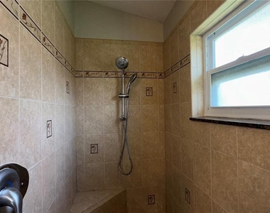 2429 Sapier Court - Photo Thumbnail 14