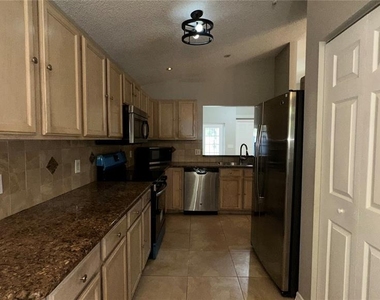2429 Sapier Court - Photo Thumbnail 5