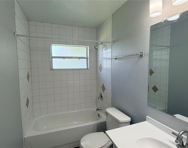 675 Cadillac Boulevard - Photo Thumbnail 10