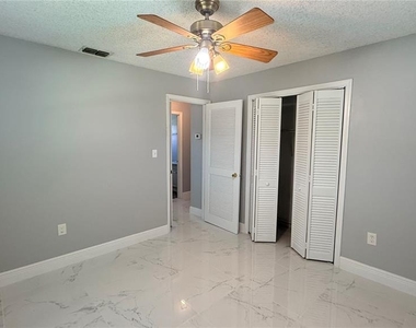 675 Cadillac Boulevard - Photo Thumbnail 16