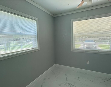 675 Cadillac Boulevard - Photo Thumbnail 5