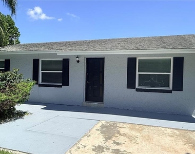 675 Cadillac Boulevard - Photo Thumbnail 1