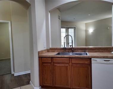 3051 Greystone Loop - Photo Thumbnail 8