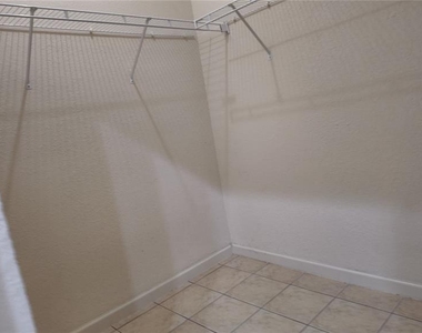 3051 Greystone Loop - Photo Thumbnail 23
