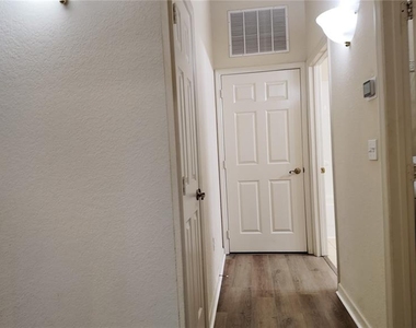 3051 Greystone Loop - Photo Thumbnail 17