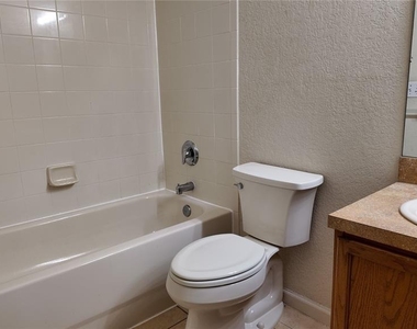 3051 Greystone Loop - Photo Thumbnail 19