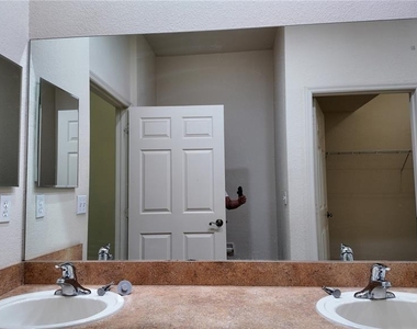 3051 Greystone Loop - Photo Thumbnail 25