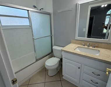 404 San Gabriel Street - Photo Thumbnail 4