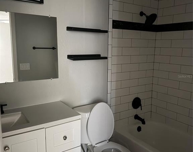 916 Lake Destiny Road - Photo Thumbnail 9