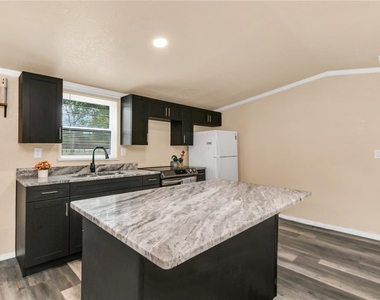 7457 Ne Highway 349 - Photo Thumbnail 7