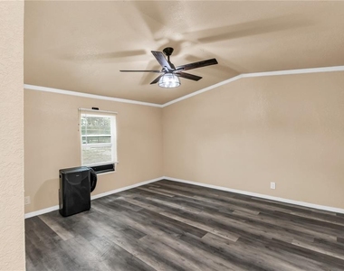7457 Ne Highway 349 - Photo Thumbnail 13
