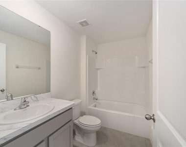8856 Sw 49th Circle - Photo Thumbnail 12