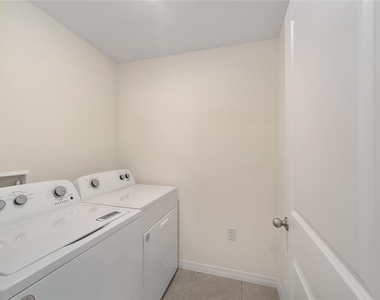 8856 Sw 49th Circle - Photo Thumbnail 15