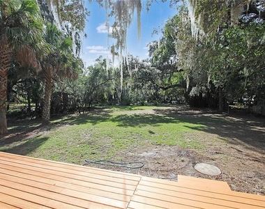 289 W Lakeview Avenue - Photo Thumbnail 36