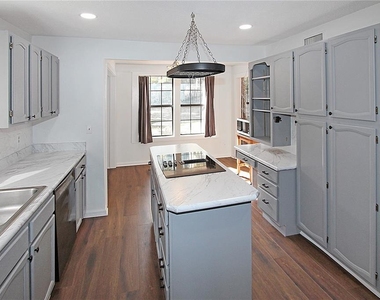 289 W Lakeview Avenue - Photo Thumbnail 20