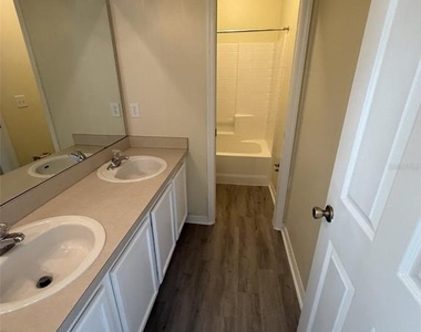 311 Sunset View Drive - Photo Thumbnail 9