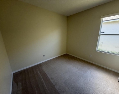 311 Sunset View Drive - Photo Thumbnail 12