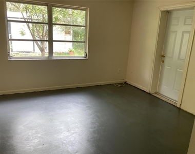 9598 River Road - Photo Thumbnail 14