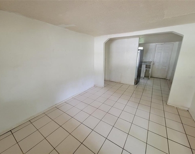 731 23rd Street - Photo Thumbnail 9