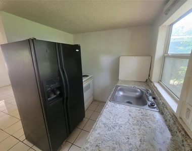 731 23rd Street - Photo Thumbnail 14