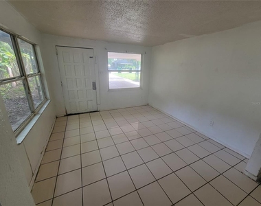 731 23rd Street - Photo Thumbnail 4