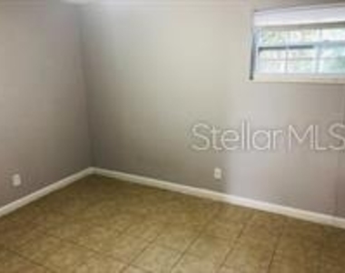 240 Lee Drive - Photo Thumbnail 6