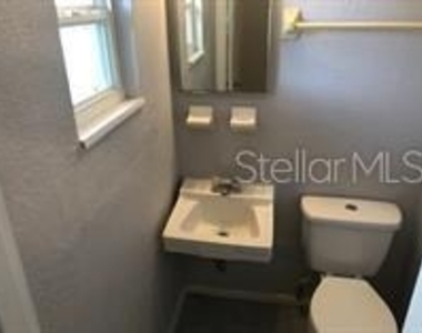 240 Lee Drive - Photo Thumbnail 16