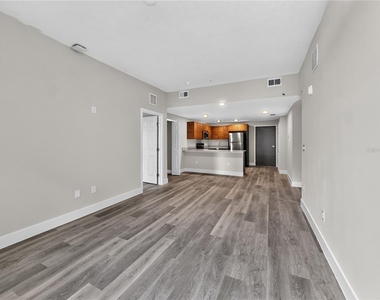 4424 S Texas Avenue - Photo Thumbnail 13