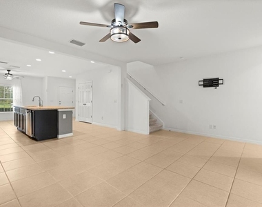 322 Annabelle Way - Photo Thumbnail 9