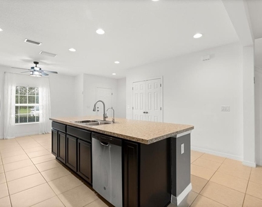 322 Annabelle Way - Photo Thumbnail 7