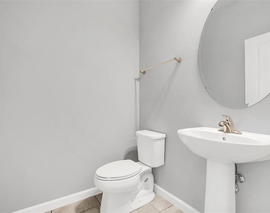 7023 Kiwano Way - Photo Thumbnail 37