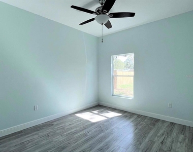 1418 N Orange Street - Photo Thumbnail 7