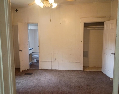 1223 E Parker Street - Photo Thumbnail 4