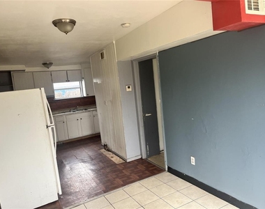 124 Daytona Avenue - Photo Thumbnail 9
