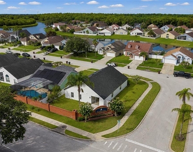 2039 Shannon Lakes Boulevard - Photo Thumbnail 32