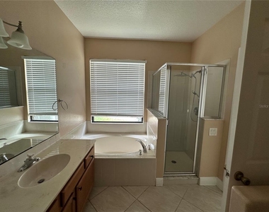 9097 Venezia Plantation Drive - Photo Thumbnail 8