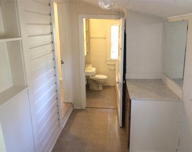 114 N Chester Street - Photo Thumbnail 10