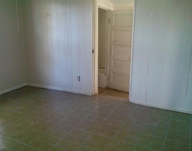 114 N Chester Street - Photo Thumbnail 7