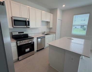 6077 Zen Way - Photo Thumbnail 10