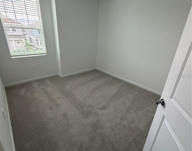 6077 Zen Way - Photo Thumbnail 34