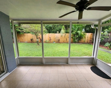 2070 River Park Boulevard - Photo Thumbnail 5