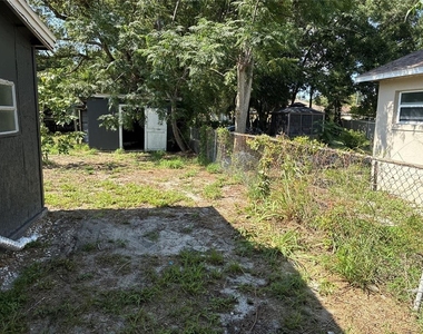10529 3rd Avenue - Photo Thumbnail 14
