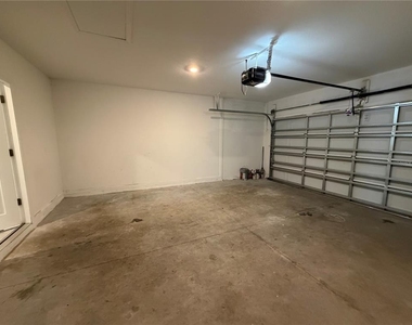 2331 Burney Falls Lane - Photo Thumbnail 43