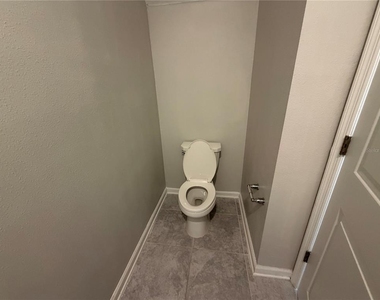 2331 Burney Falls Lane - Photo Thumbnail 13
