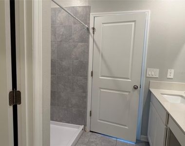 2331 Burney Falls Lane - Photo Thumbnail 19